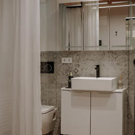 Modern Elegance Lofts - Wohnen Auf Zwei Ebenen Pasov