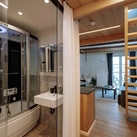 Modern Elegance Lofts - Wohnen Auf Zwei Ebenen * Pasov
