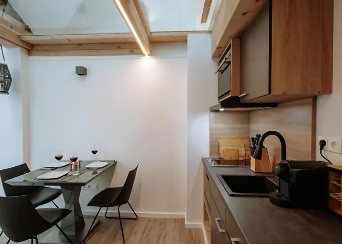 Modern Elegance Lofts - Wohnen Auf Zwei Ebenen Διαμέρισμα